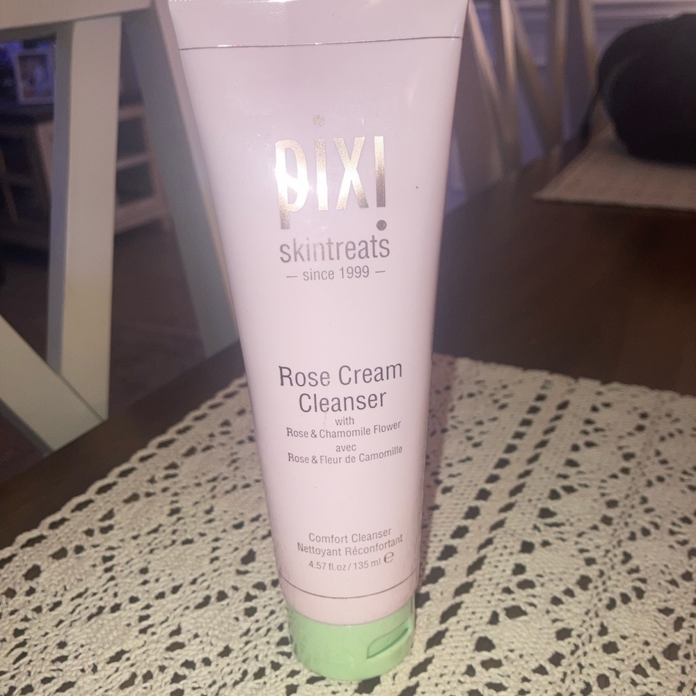 PIXI Rose Cream Cleanser